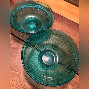 2 Antique Imperial Glass Nesting Serving Bowls circa 1920s.